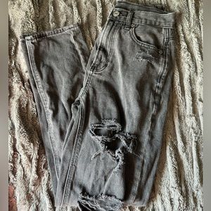 Black Ripped Jeans (Mom Jean)